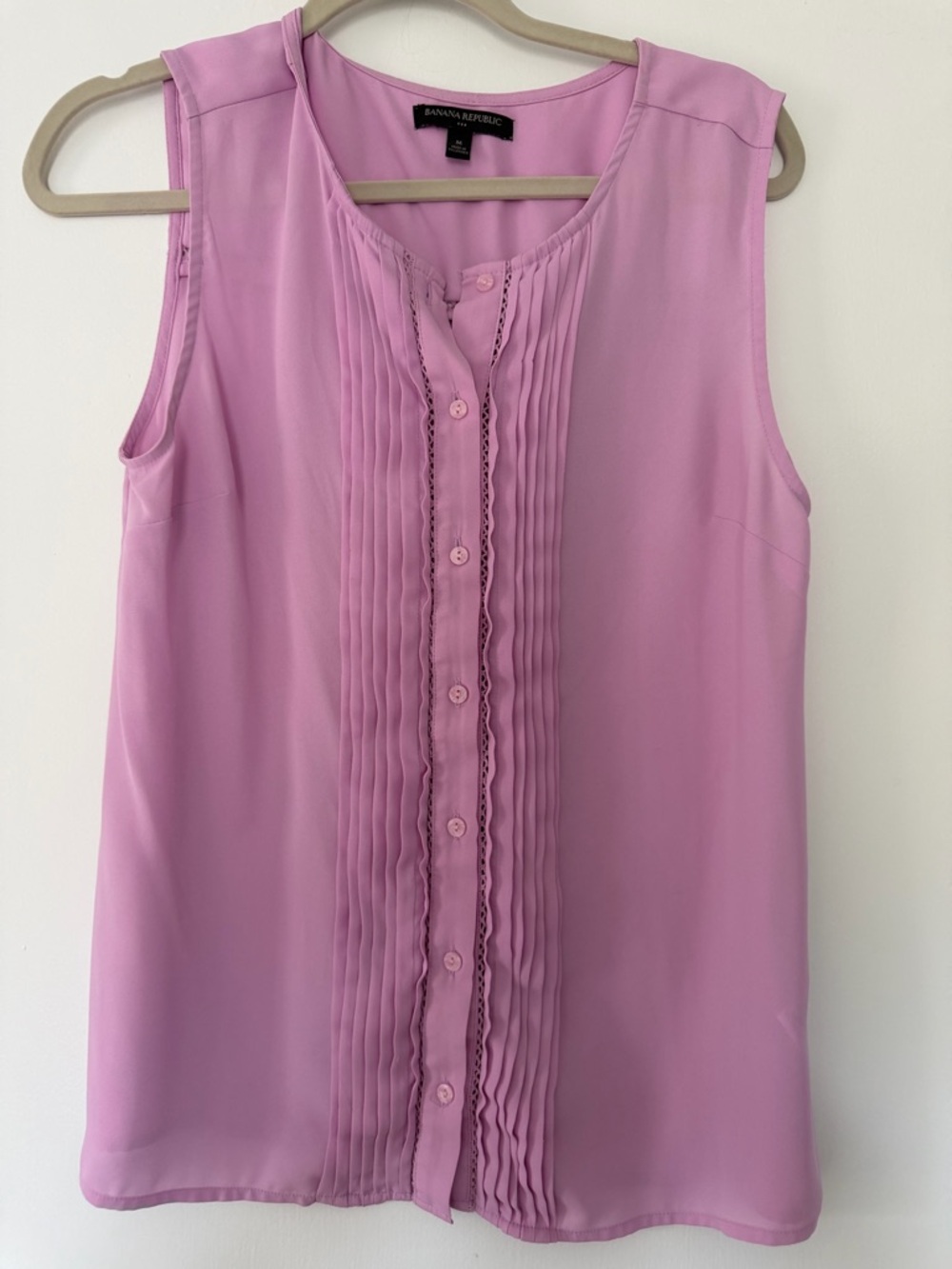 Banana Republic Lavendar Sleeveless Pleated Button-Front Blouse women size M